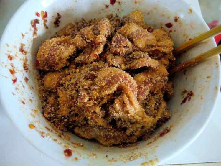 土豆粉蒸肉步骤3