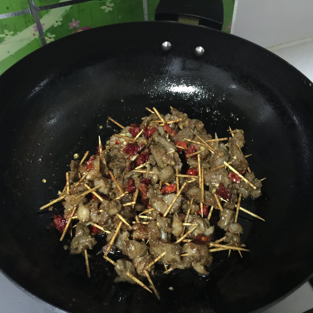 麻辣牙签肉步骤11