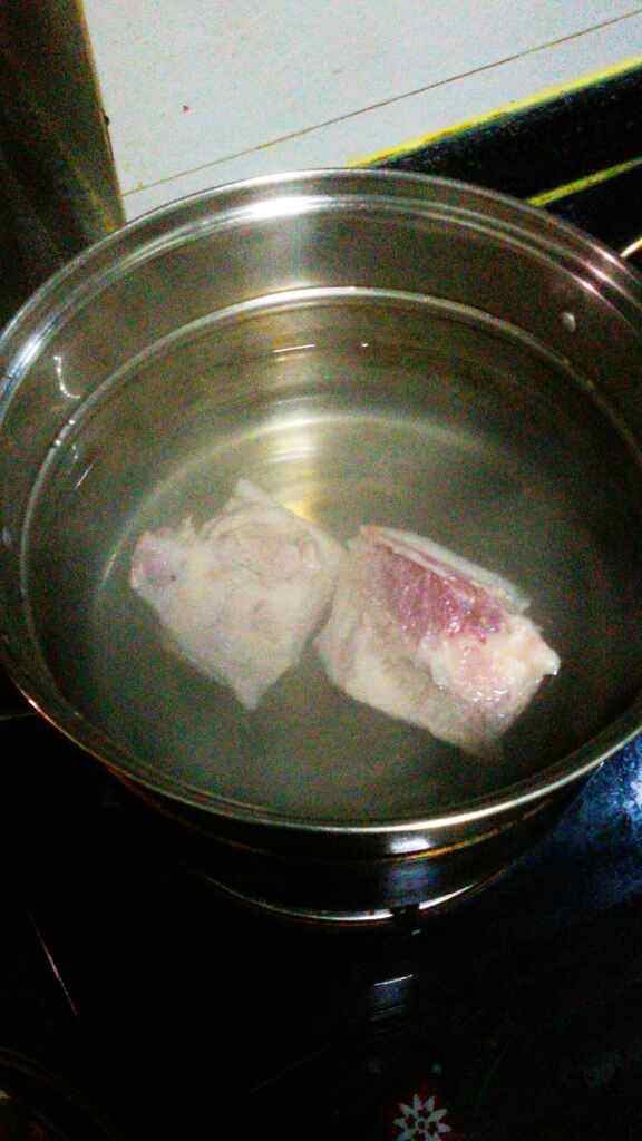 炒回锅肉步骤2