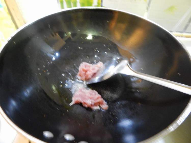 肉丝炒青茄子步骤4