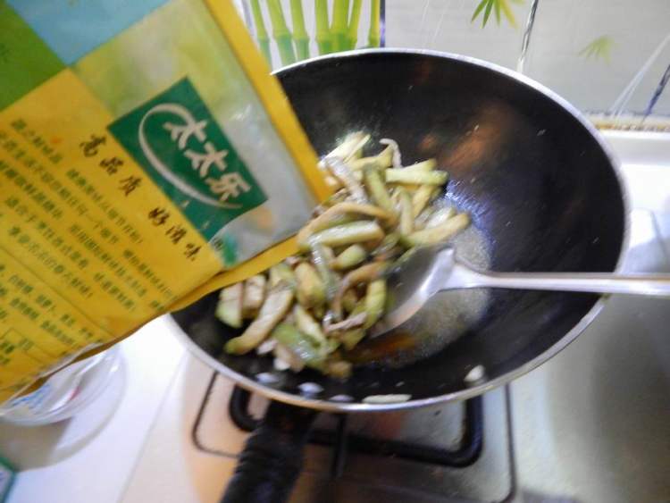 肉丝炒青茄子步骤10