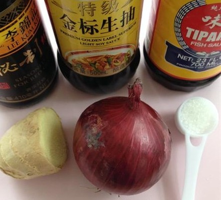 荷叶米粉蒸排骨步骤1