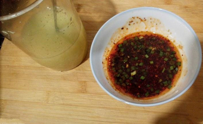 正宗重庆酸辣粉步骤3