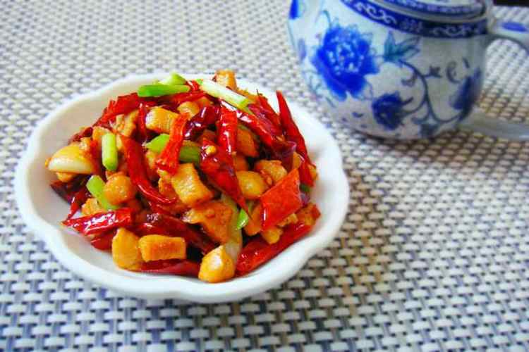 简易辣子鸡丁步骤12