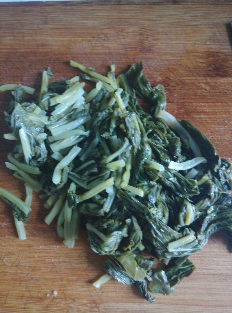 香辣酸菜肉片步骤2