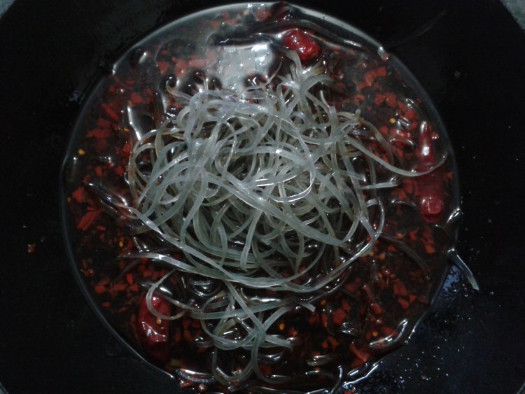 【手工美食】麻辣粉条步骤9