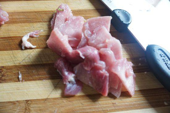 仔姜小炒肉丝步骤2
