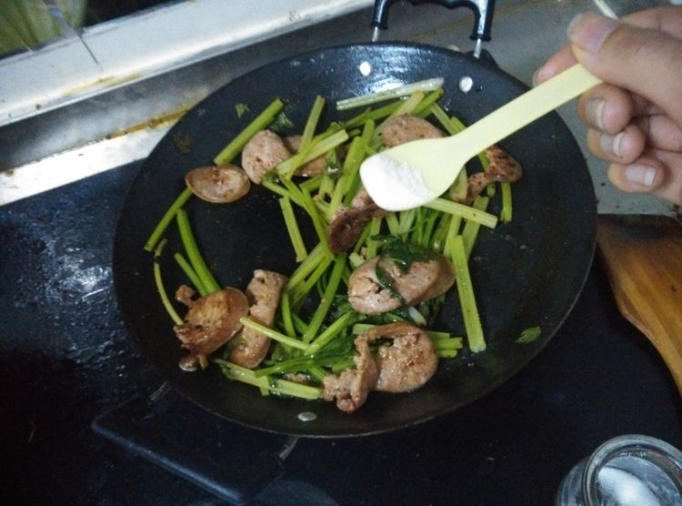 香芹炒火腿步骤5