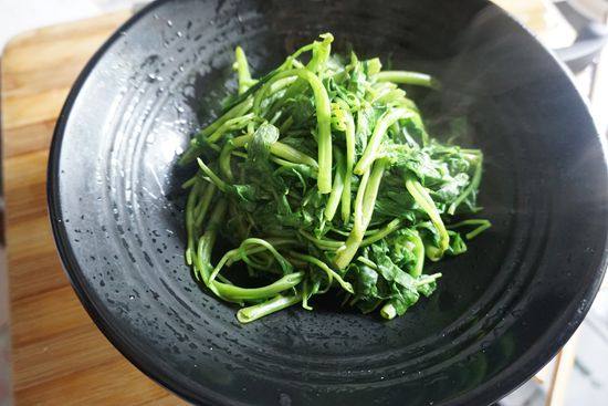 酸汤肉片步骤5