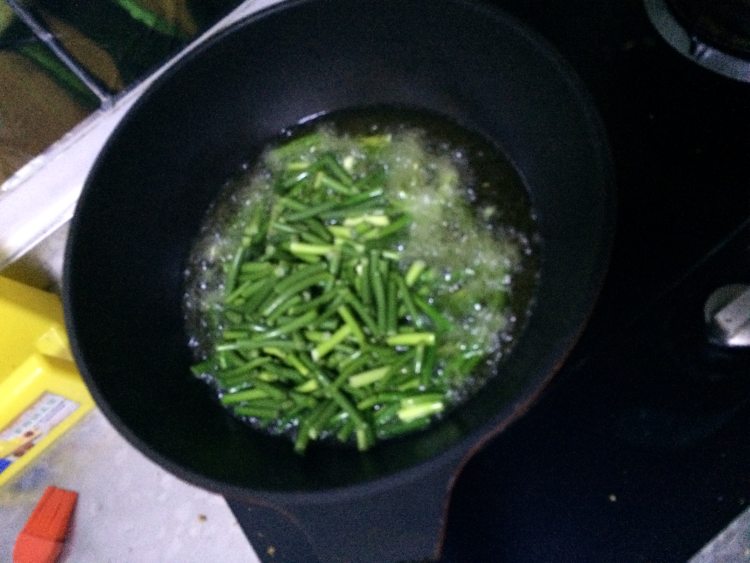 蒜薹土豆小炒肉步骤5
