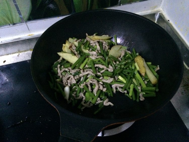 蒜薹土豆小炒肉步骤11