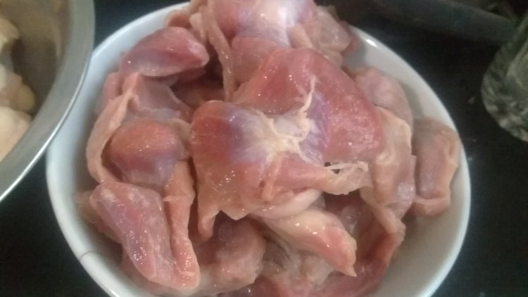泡椒鸡胗步骤1