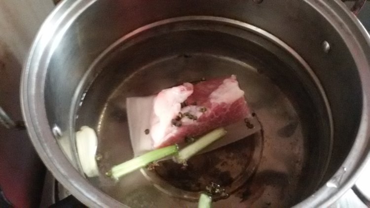芽菜扣肉步骤1