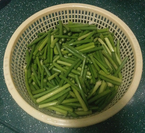 蒜苗回锅肉步骤4