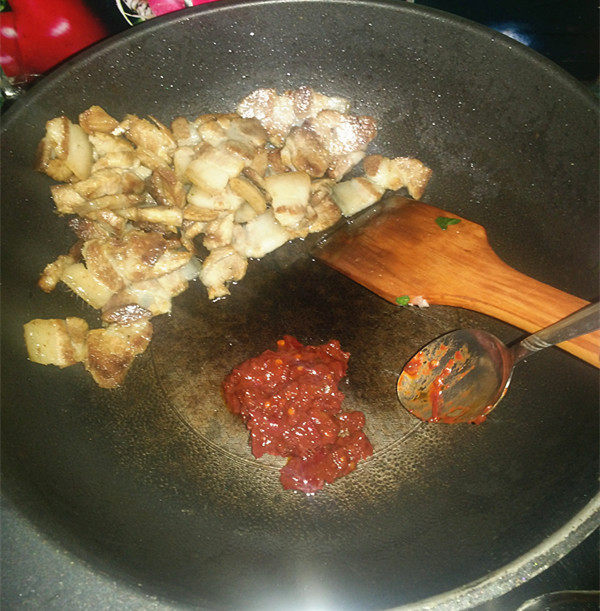 蒜苗回锅肉步骤10