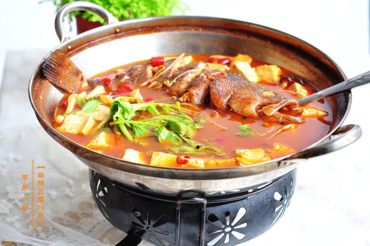 麻辣豆腐炖鱼步骤10