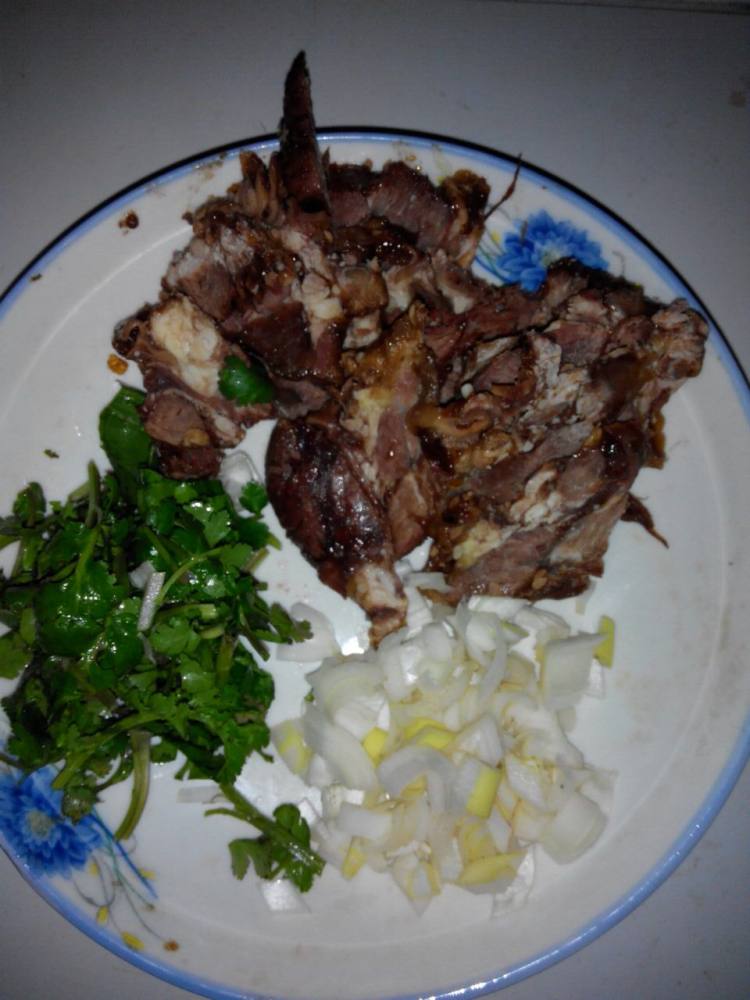 牛肉酸辣粉步骤3