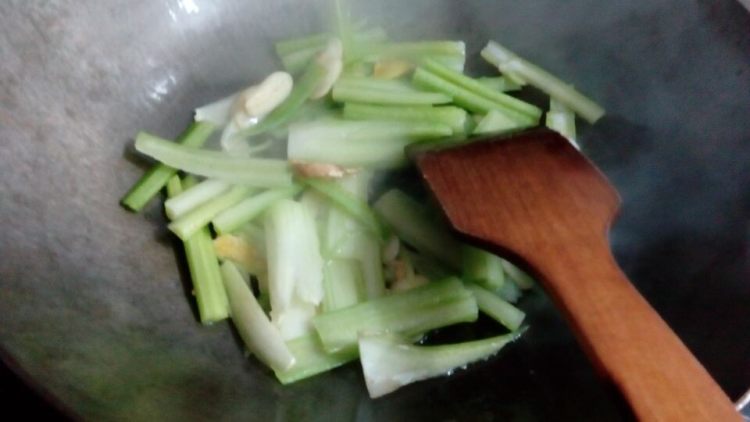 清炒杏鲍菇步骤6