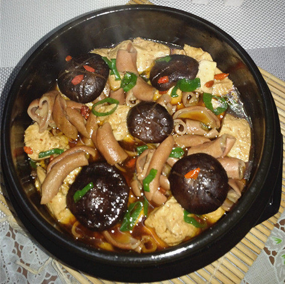 麻辣牛肠炖香菇臭豆腐步骤9