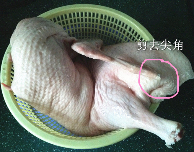 酸萝卜汤炖老鸭步骤2