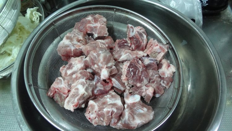 笋干烧排骨步骤2