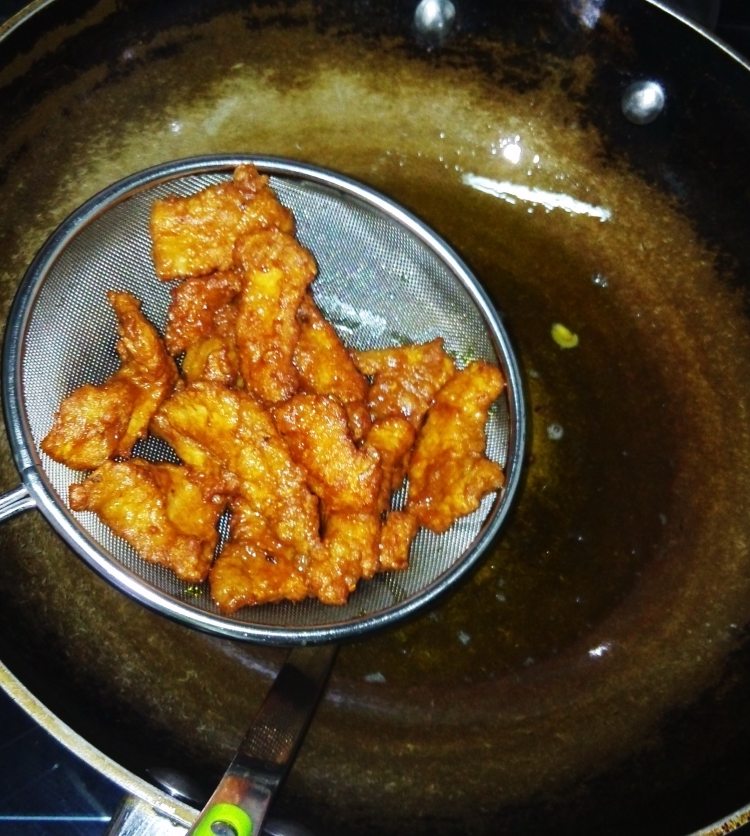 川味脆香酥肉步骤11