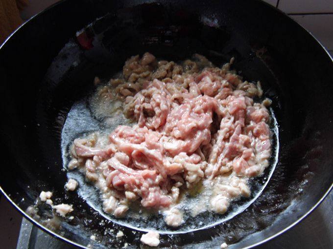 泡椒木耳肉丝步骤8