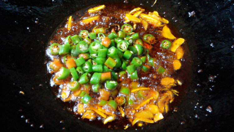 白菜梆子烩豆腐步骤4