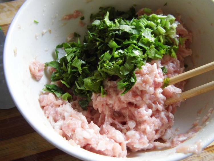 红汤香菜丸子步骤5