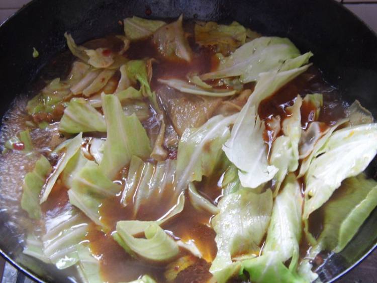 红汤香菜丸子步骤9