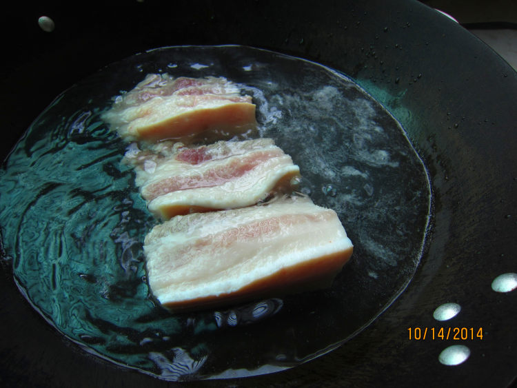川味回锅肉步骤2