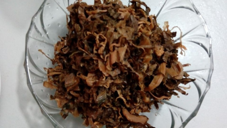 盐菜炒肉步骤2