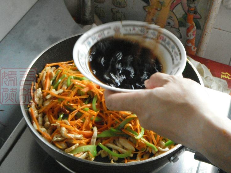 鱼香鸡丝步骤11