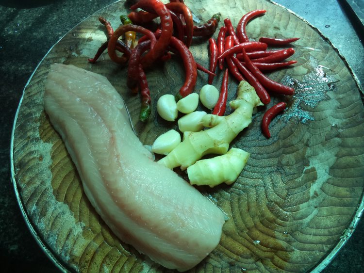 麻辣清水鱼片步骤1