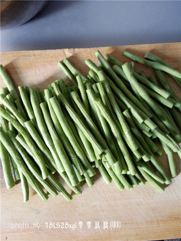 豆豉豇豆步骤1