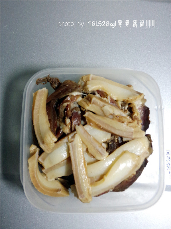炒腊肉步骤3