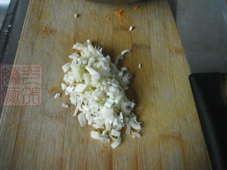 鱼香胡萝卜丝步骤2
