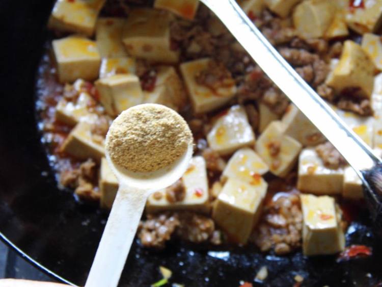 红烧肉末豆腐步骤6