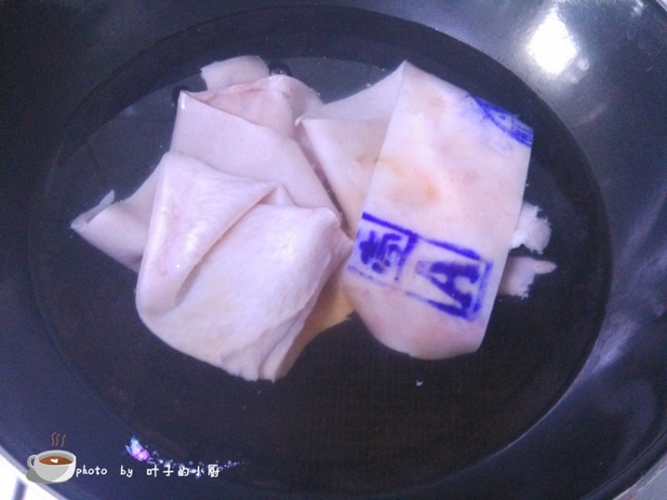 辣炒肉皮步骤2