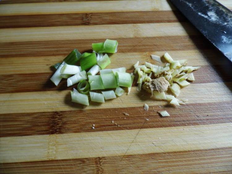 肉丁麻婆豆腐步骤2