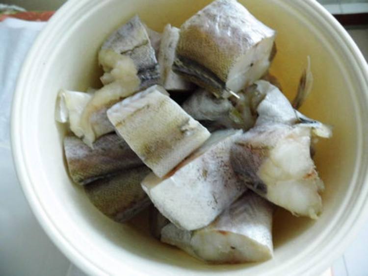 泡椒明太鱼步骤1