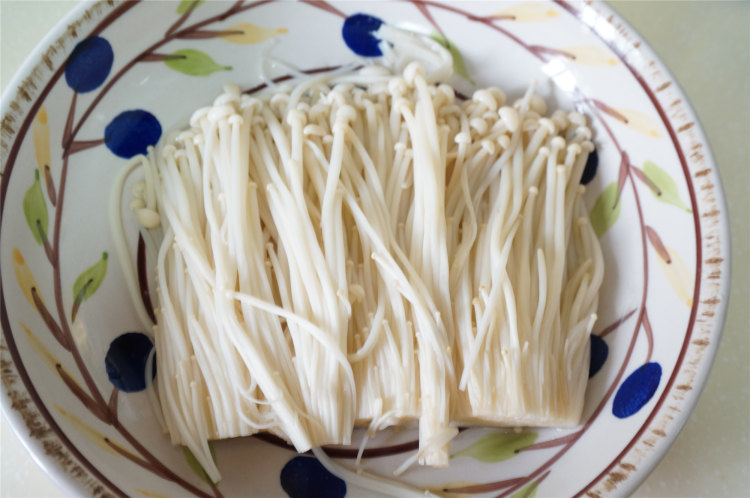 麻辣仔鸡步骤7