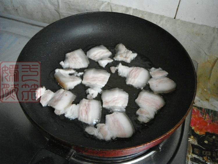 蒜苔回锅肉步骤3