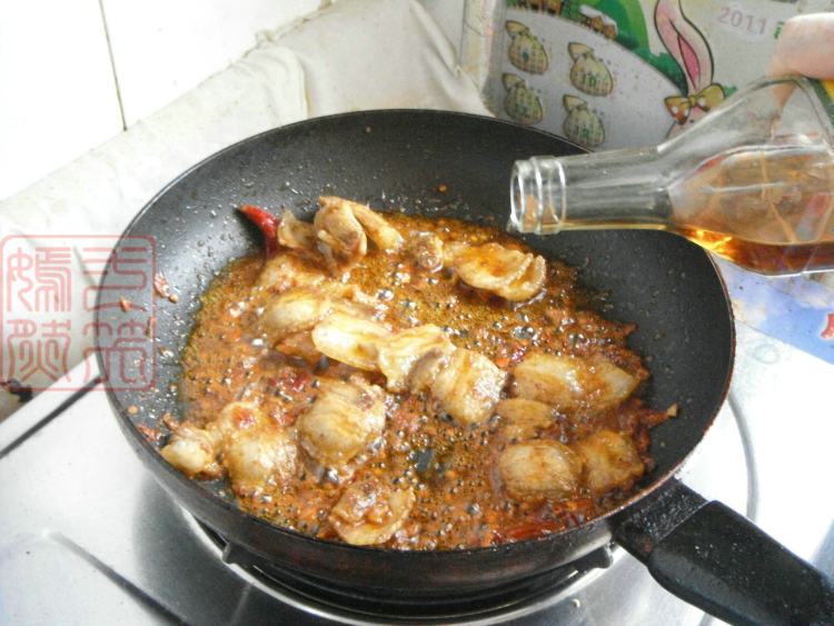 蒜苔回锅肉步骤7