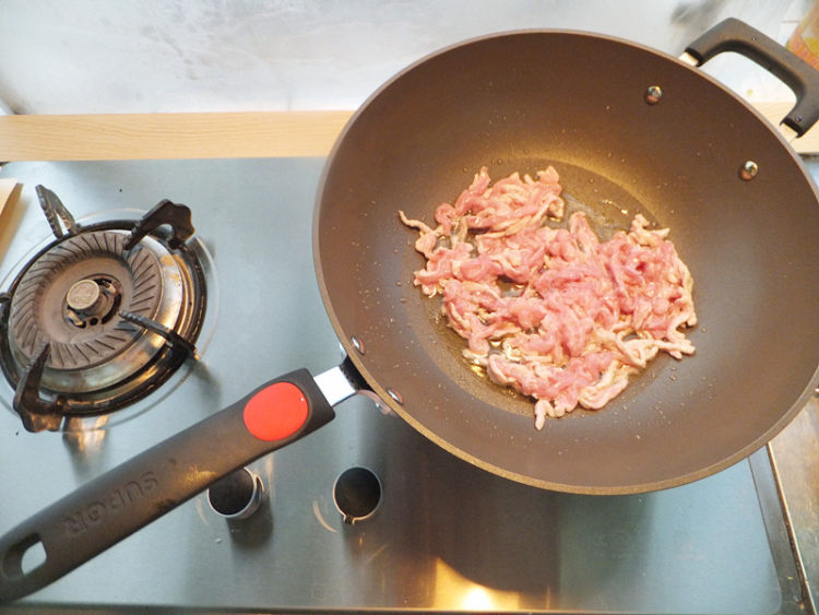 舌尖2美食 鱼香肉丝步骤8