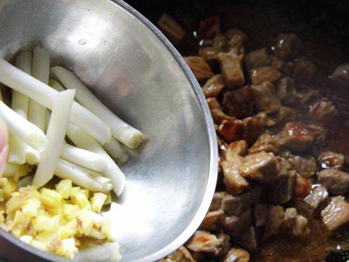 冰梅酱肉丁步骤9