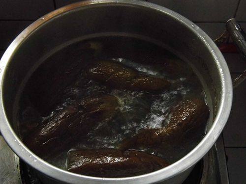 香辣擂椒茄条步骤3