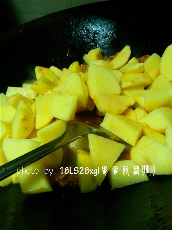 土豆烧鸡步骤6