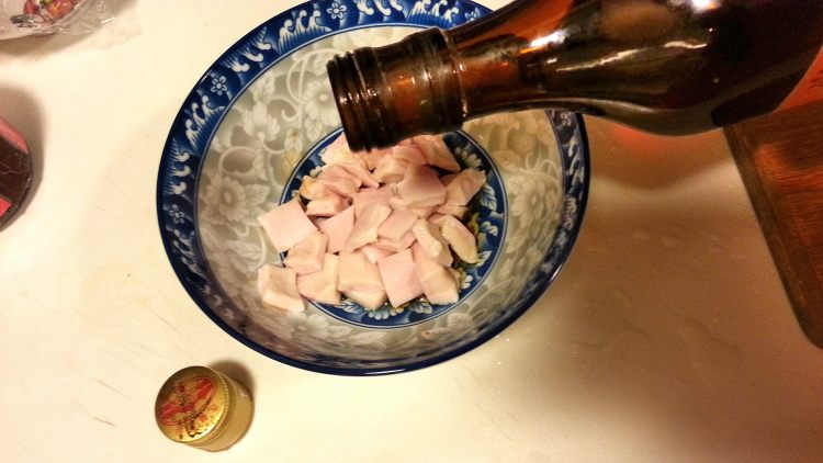 回锅猪皮步骤2