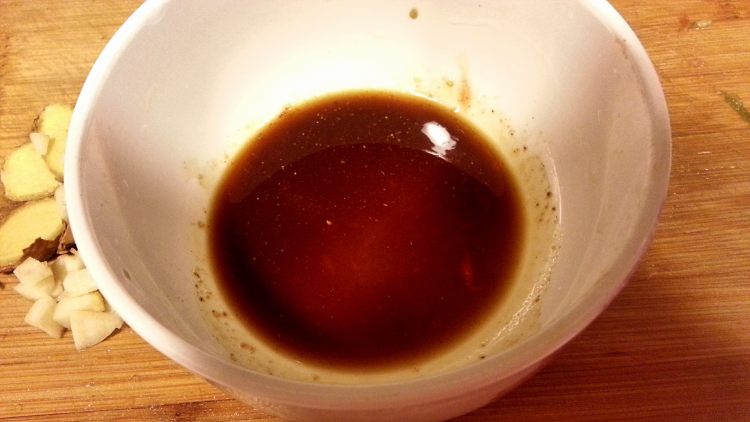 回锅猪皮步骤7